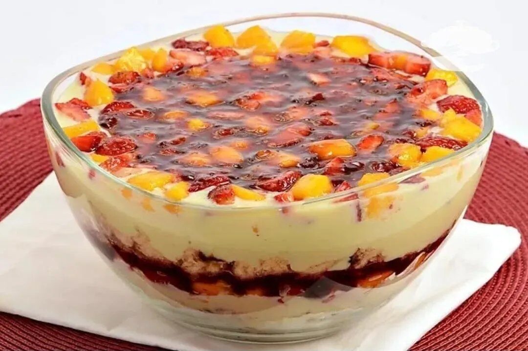 Pavê Natalino de Frutas